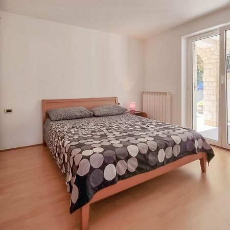 Ena Διαμέρισμα Novigrad Istria Εξωτερικό φωτογραφία