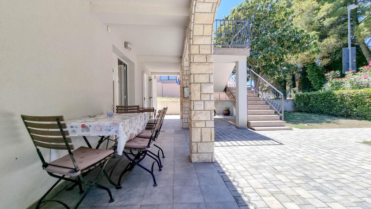 Ena Διαμέρισμα Novigrad Istria Εξωτερικό φωτογραφία