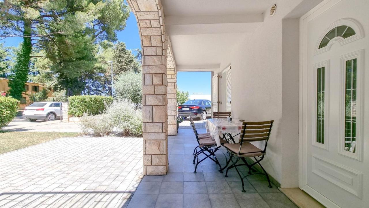 Ena Διαμέρισμα Novigrad Istria Εξωτερικό φωτογραφία